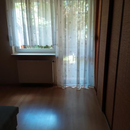 Apartament Swarzedzアパートメント エクステリア 写真